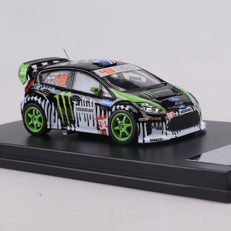 DCM 1/64 Ford Fiesta ST & Focu - Monstera recension och pris